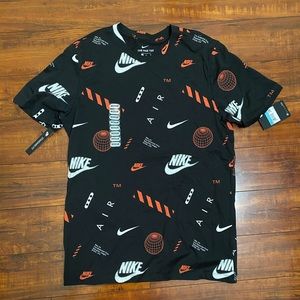 Brand New Men’s Nike Shirt Size Medium